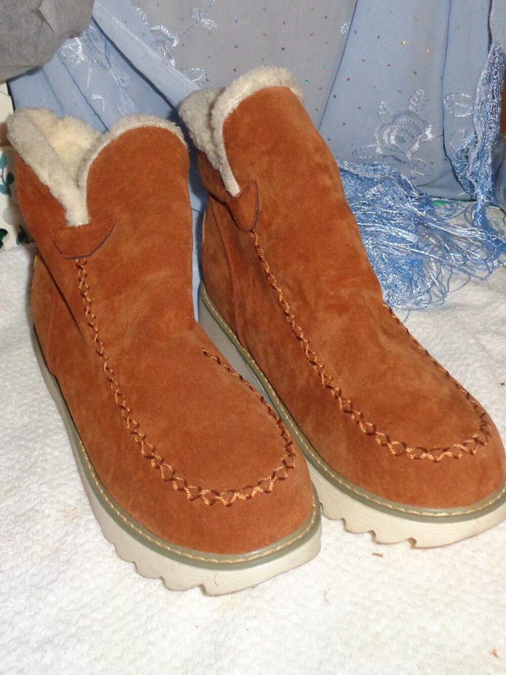 GORGEOUS NEW AVSTCFS BROWN FAUX LEATHER BOOTS WITH COZY FAUX FUR!SZ 6M-